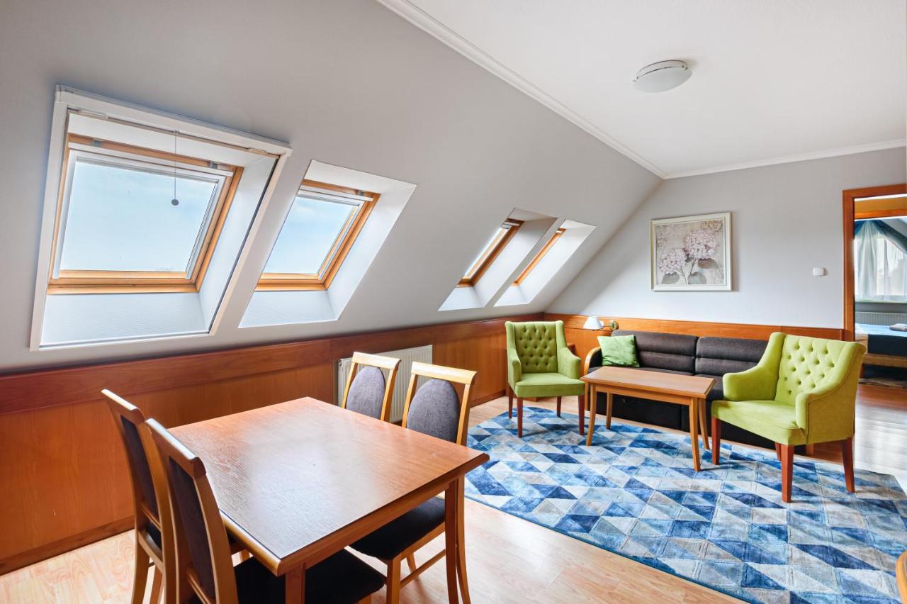 Holiday Club Apartman Hotel Hévíz Eksteriør billede