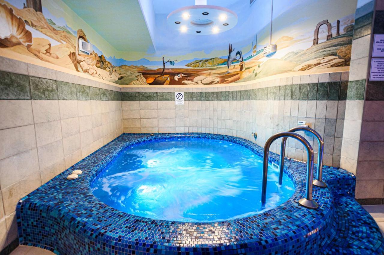 Holiday Club Apartman Hotel Hévíz Eksteriør billede