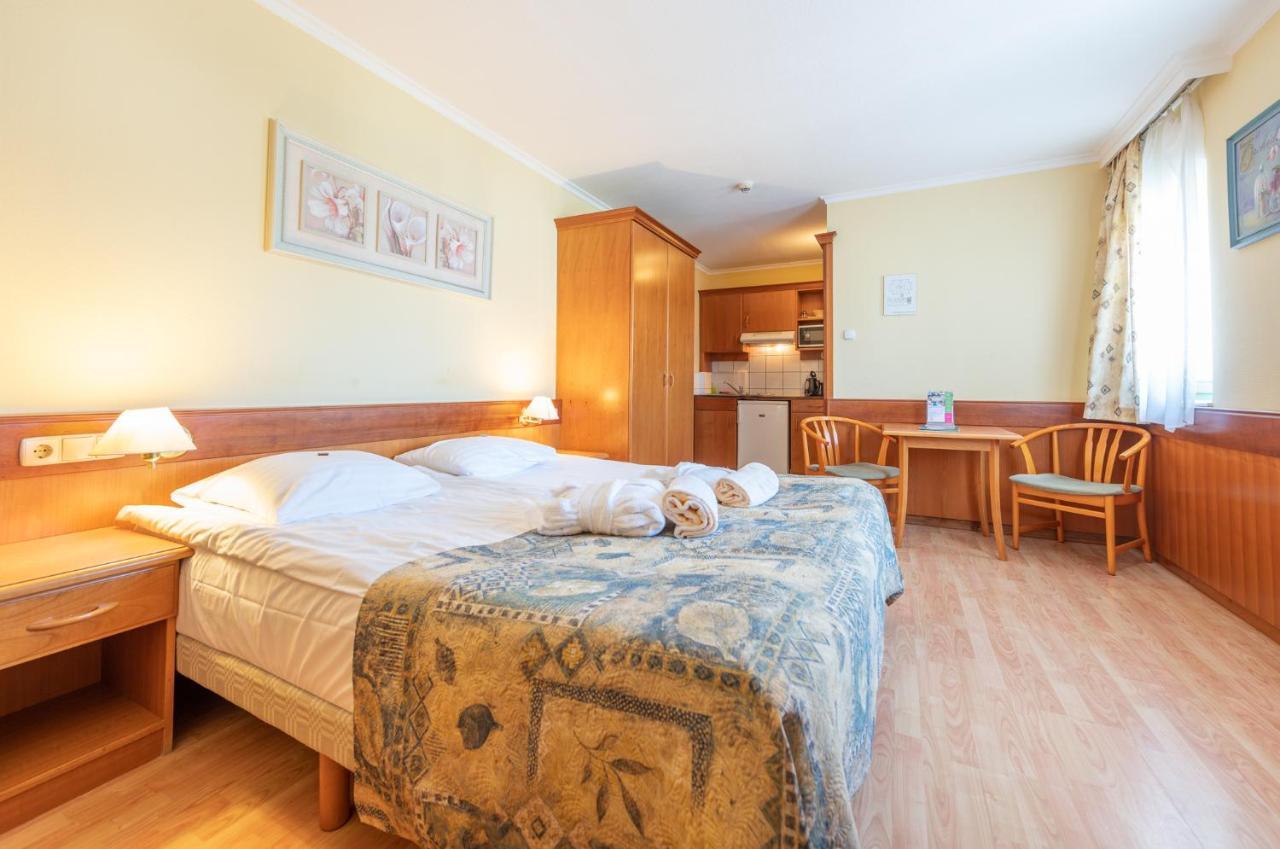 Holiday Club Apartman Hotel Hévíz Eksteriør billede