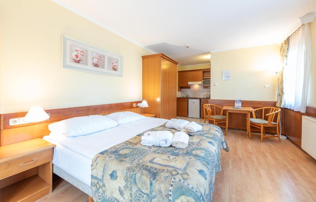 Holiday Club Apartman Hotel Hévíz Eksteriør billede